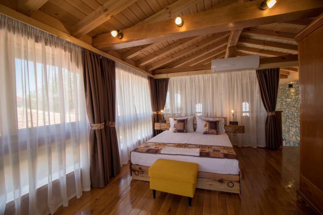 Guest House Epochs since 1871 Lyaskovets Extérieur photo