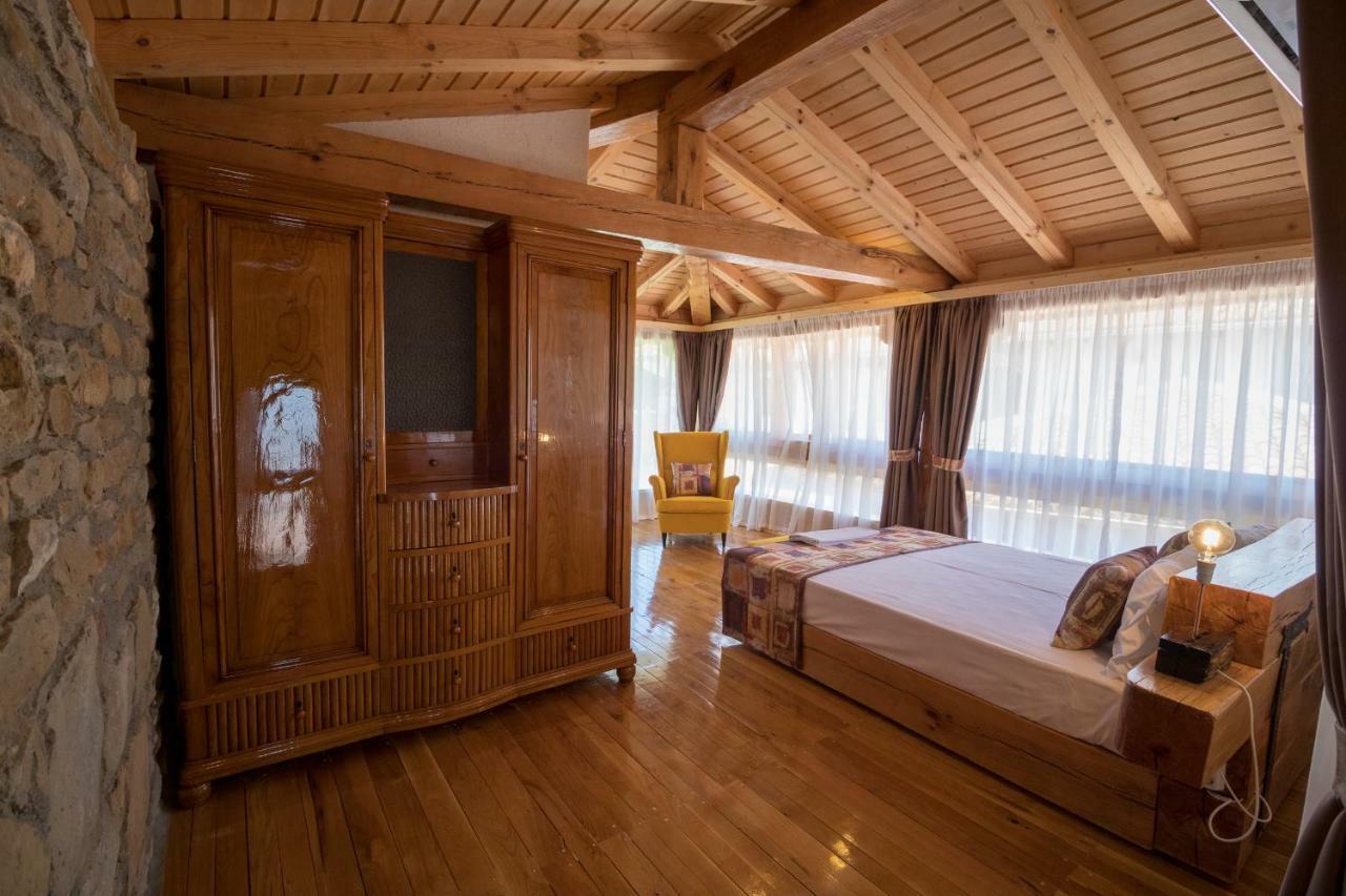 Guest House Epochs since 1871 Lyaskovets Extérieur photo