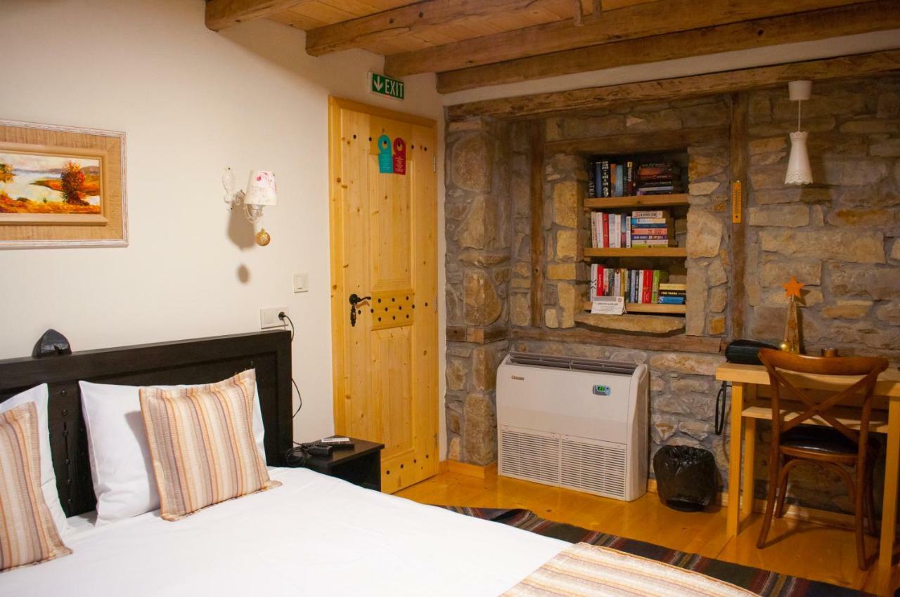 Guest House Epochs since 1871 Lyaskovets Extérieur photo